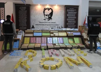 7 buçuk milyonluk vurgunu polis önledi