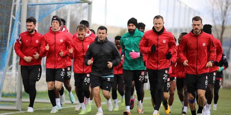 DG Sivasspor galibiyet için hazırlanıyor