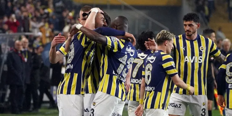 Fenerbahçe, Türkiye Kupası’nda yarı finalde