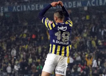 Serdar Dursun, bu sezon 4. kez fileleri havalandırdı