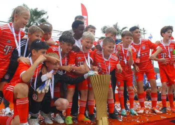 U12 İzmir Cup’ta şampiyon FC Bayern Münih
