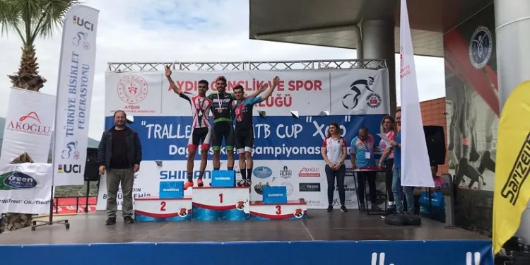 Sakarya Büyükşehir sporcularından şampiyonluk