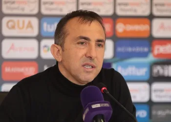 Ümraniyespor Teknik Direktörü Recep Uçar: “Lale Orta’dan özür bekliyorum”