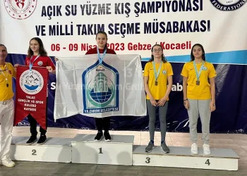 Yıldırım’ın altın kulaçlarından 15 madalya