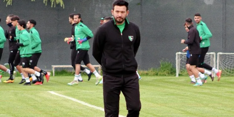 Denizlispor’da yeni teknik heyet takımın başına geçti