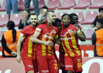 Kayserispor ilk 5’i zorluyor