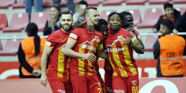 Kayserispor ilk 5’i zorluyor