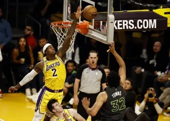 NBA’de Los Angeles Lakers ve Atlanta Hawks play-off’lara yükseldi