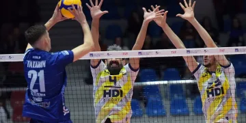 AXA Sigorta Efeler Ligi: Fenerbahçe: 3 – Altekma: 0