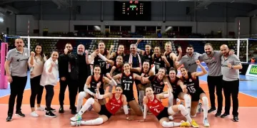 Muratpaşa Belediyespor Sultanlar Ligi’ne yükseldi