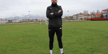 Vanspor FK kalecisi Haydar Yılmaz, Şenol Güneş’in rekorunu kırdı
