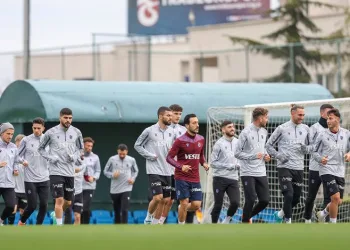 Trabzonspor’da Beşiktaş maçı öncesi Abdülkadir Ömür ve Edin Visca şoku