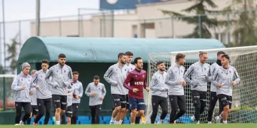 Trabzonspor’da Beşiktaş maçı öncesi Abdülkadir Ömür ve Edin Visca şoku