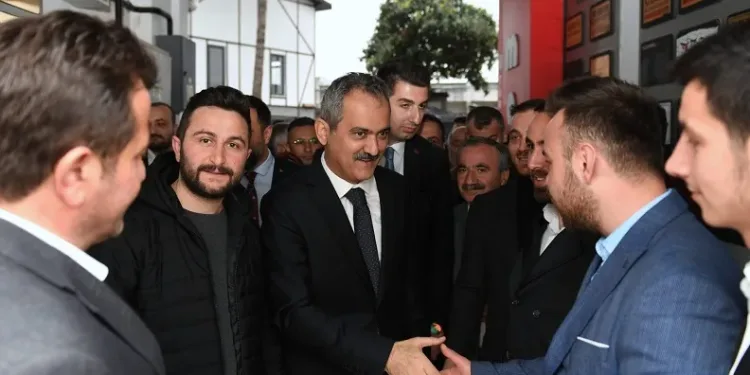 Bakan Özer: “Tek derdimiz Ordu’ya hizmet etmek”