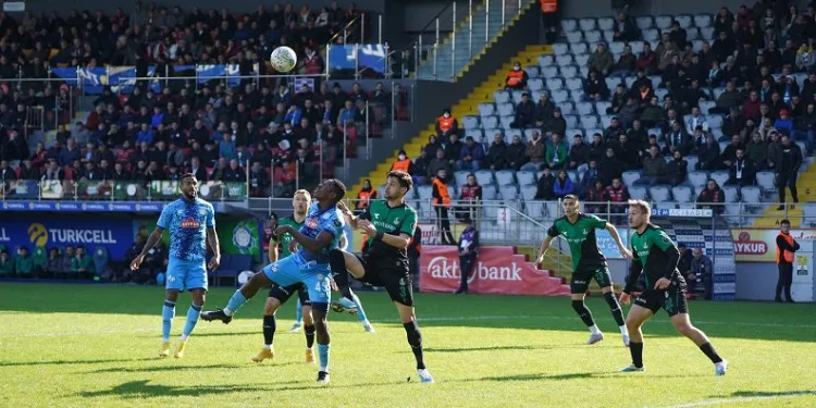 Spor Toto 1. Lig: Çaykur Rizespor: 2 – Sakaryaspor: 1