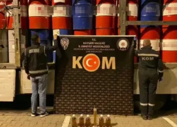 Kaçakçılara darbe: 15 kişi yakalandı