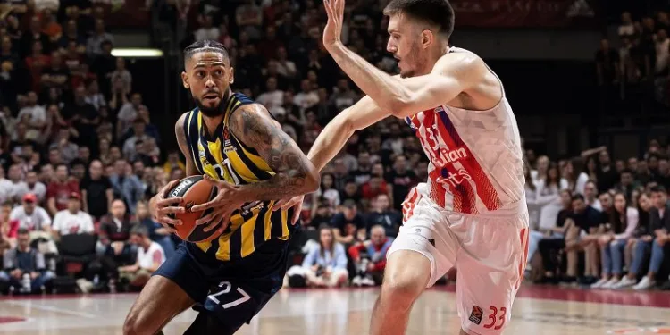 Fenerbahçe Beko, THY EuroLeague’de Play-off’a yükseldi