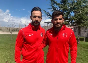 Milli güreşçiler Soner Demirtaş ve Servet Coşkun, Avrupa’da mindere çıkmaya hazır