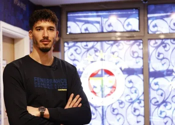 Fenerbahçe’de Altay Bayındır ameliyat edilecek