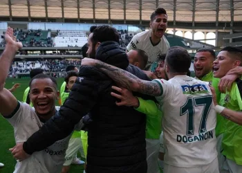 Giresunspor Kulüp İkinci Başkanı Gökalp Kasapoğlu: “3 puanı taraftarlarımıza armağan ediyoruz”