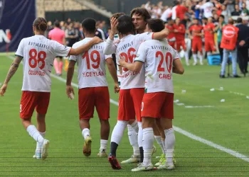 Karşıyaka, tekrar play-off hattında