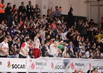 Aliağa Petkimspor evinde güçlü