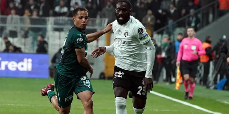 Beşiktaş, Arthur Masuaku’nun bonservisini aldı