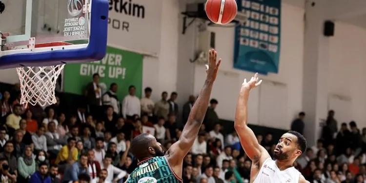 Pınar Karşıyaka’nın ilk iki şansı zora girdi