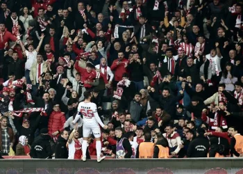 Samsunspor kaptanı Yusuf Abdioğlu, son 4 takımıyla da Süper Lig’e çıkmayı başardı