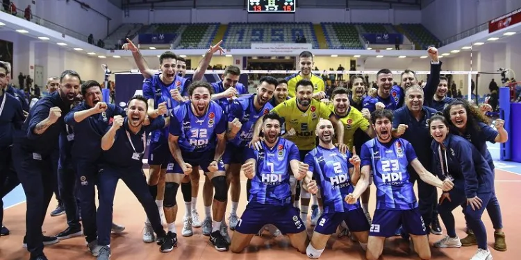 Kupa Voley’de finalin adı, Halkbank – Fenerbahçe