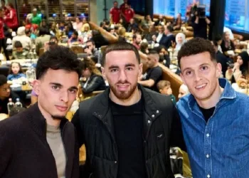 Feyenoord forması giyen Orkun Kökçü ve takım arkadaşları, iftar organizasyonu düzenledi