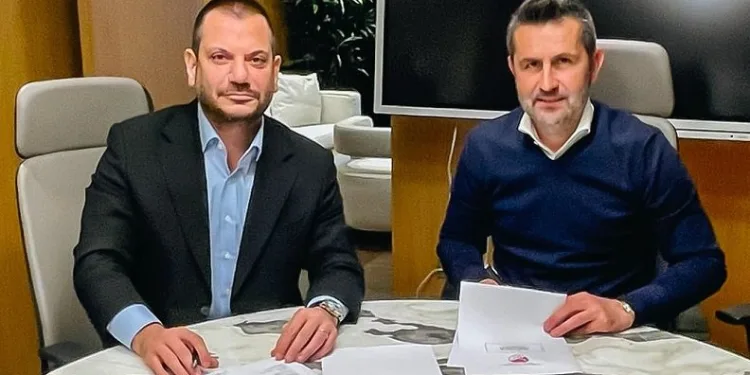 Trabzonspor, Nenad Bjelica ile 2.5 yıllık sözleşme imzaladı