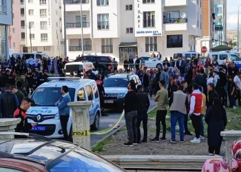 Kızgın damat silahını ateşledi