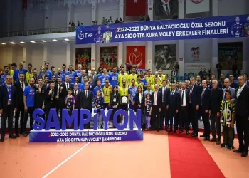 AXA Sigorta Erkekler Kupa Voley finalinde şampiyon Halkbank oldu