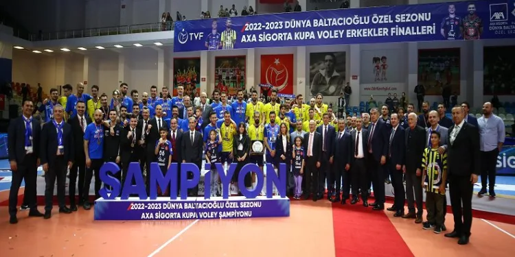 AXA Sigorta Erkekler Kupa Voley finalinde şampiyon Halkbank oldu