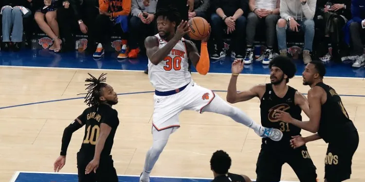 New York Knicks, Cleveland Cavaliers’a karşı 2-1 öne geçti