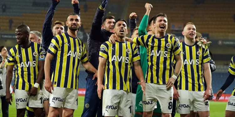 Fenerbahçe ile İstanbulspor 48. randevuda