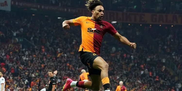 Sacha Boey bu sezon ilk gol sevincini yaşadı