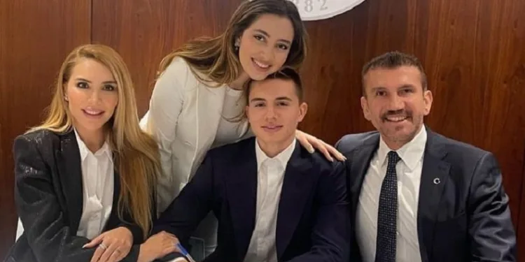 Eski Milli Kaleci Rüştü Reçber’in oğlu Burak, Queens Park Rangers’a imza attı