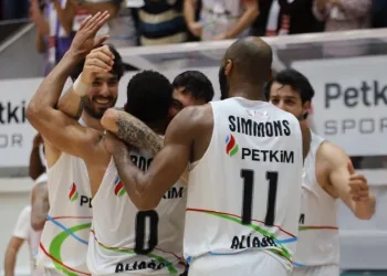 Aliağa Petkimspor yükselişe geçti