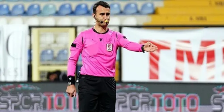 Antalyaspor – Sivasspor maçının VAR hakemi Atilla Karaoğlan