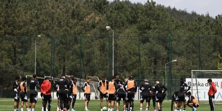 Beşiktaş, Galatasaray maçı hazırlıklarına devam etti