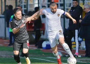 Bucaspor 1928’de Erhan Çelenk gol krallığında zirveyi bırakmıyor