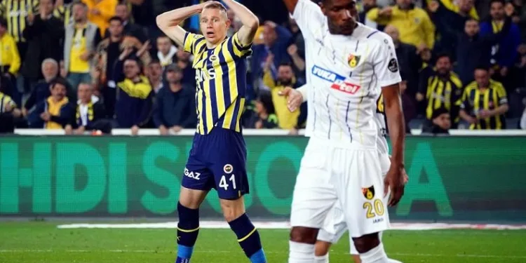 Fenerbahçe’ye Atilla Szalai’den kötü haber