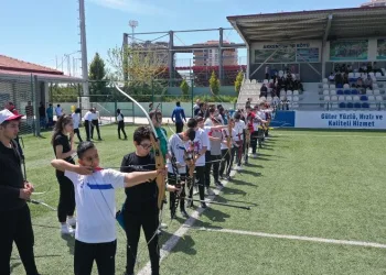 Şahinbey’de okçuluk turnuvası düzenledi