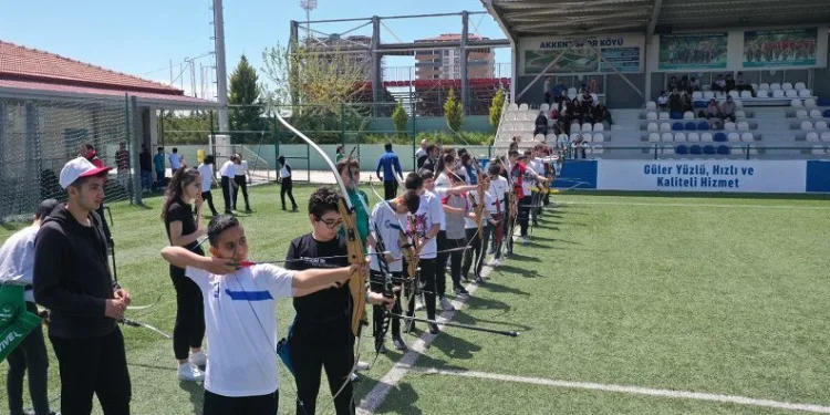 Şahinbey’de okçuluk turnuvası düzenledi