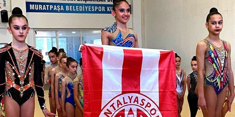 Antalyaspor Cimnastik Takımı Yıldızlar Akdeniz Şampiyonu