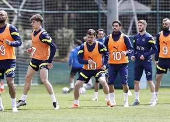 Fenerbahçe, Sivasspor maçı hazırlıklarını tamamladı