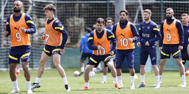 Fenerbahçe, Sivasspor maçı hazırlıklarını tamamladı