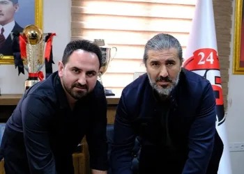Bursaspor’un rakibi hoca değişikliğine gitti